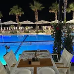 Blue Marine Hotel