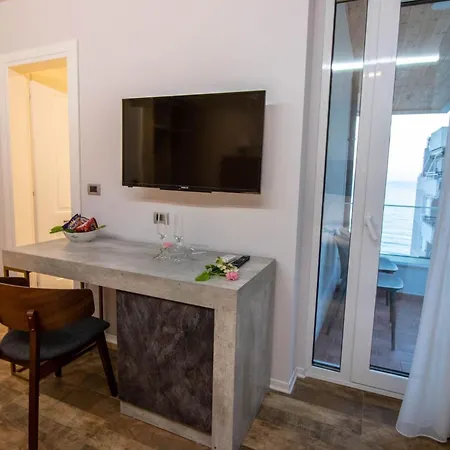 Blue Marine Hotell 4*