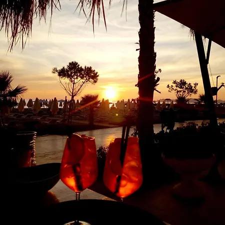 Hotel Blue Marine Shkallnur