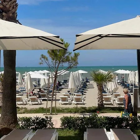 Hotel Blue Marine Shkallnur
