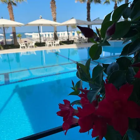 Blue Marine Hotel
