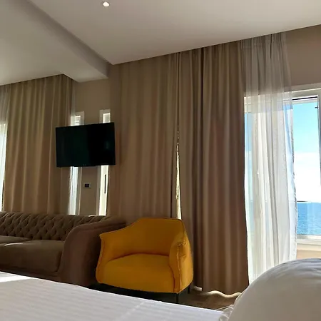 Hotel Blue Marine