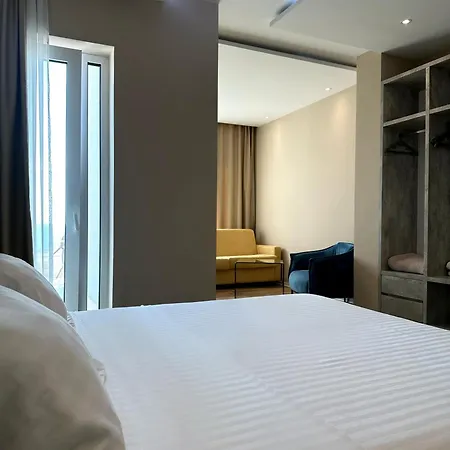 Blue Marine Hotel