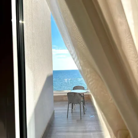 Blue Marine Hotel 4*