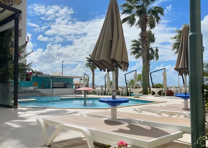 Blue Marine Hotel 4*